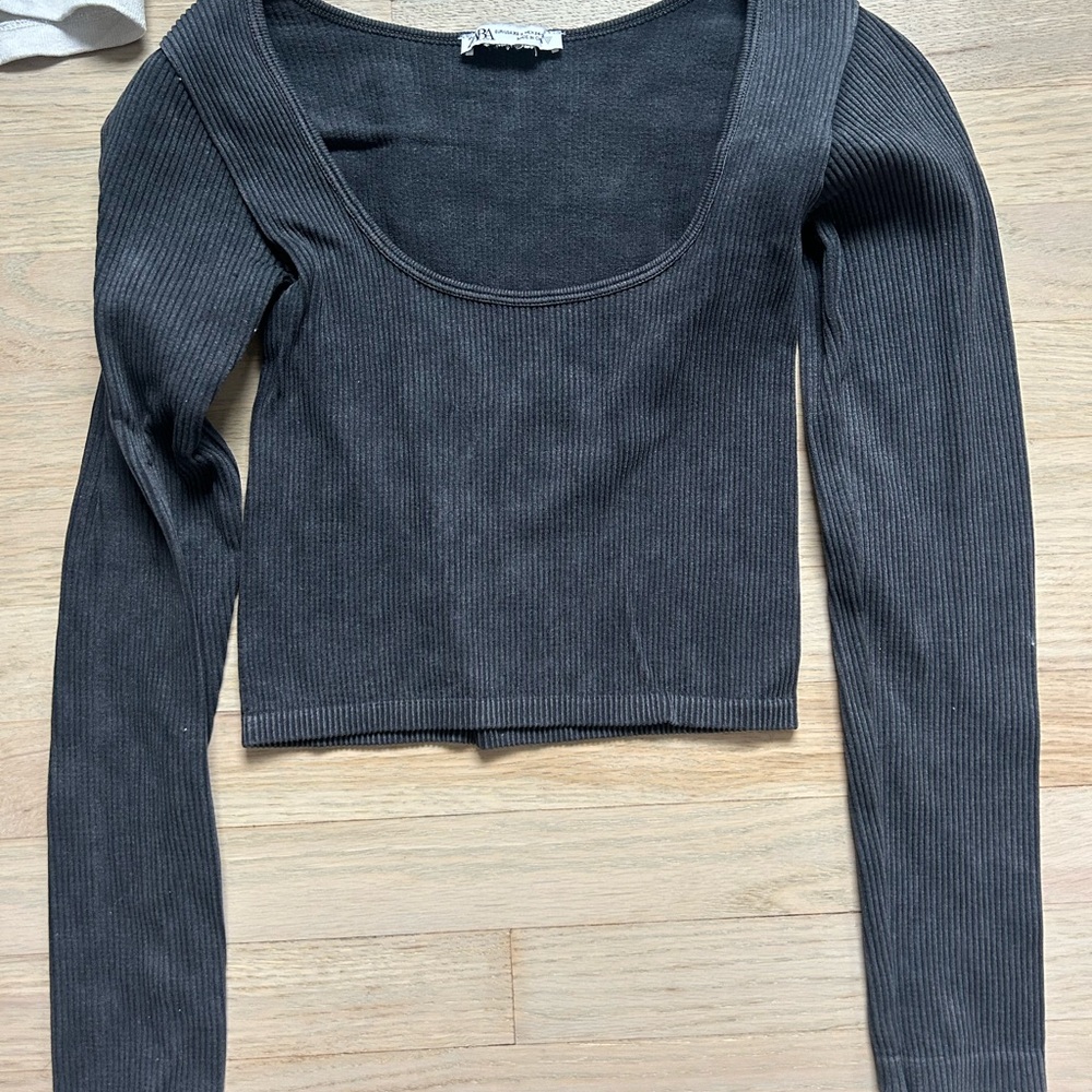 Zara Black Fitted Long Sleeve Crop Bodysuit